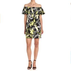 Splendid Off-the shoulder Ruffled Floral D…